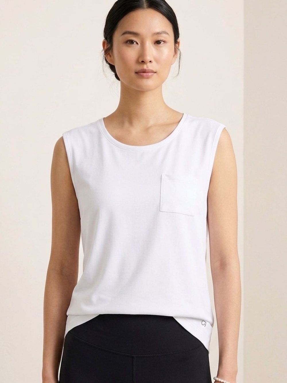 NWOT GapFit Breathe Pocket Tank Top Soft Stretchy Size Medium